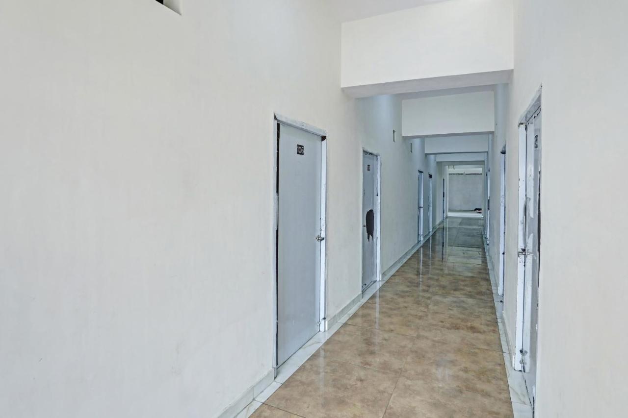 Oyo Flagship 80971 The Lime Tree Bareilly Esterno foto