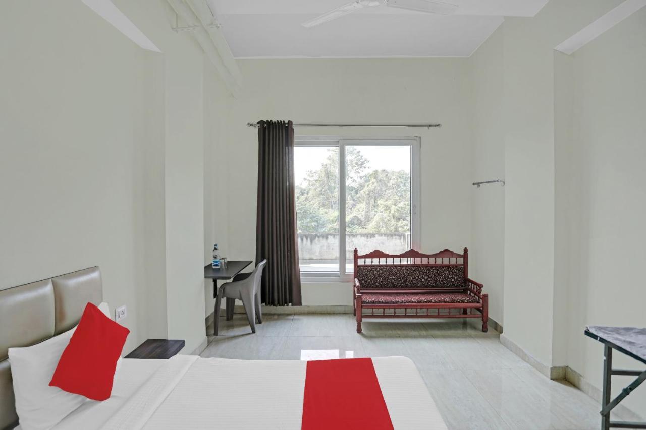 Oyo Flagship 80971 The Lime Tree Bareilly Esterno foto