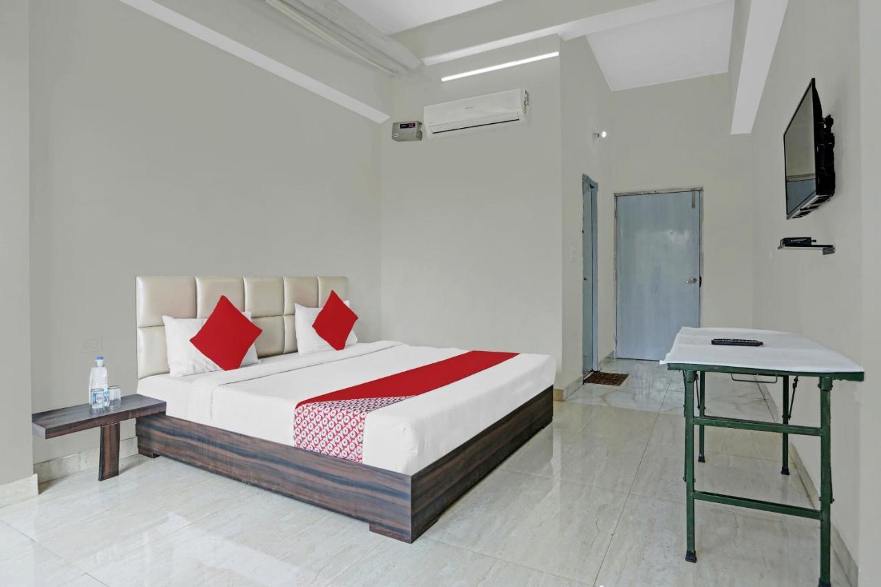 Oyo Flagship 80971 The Lime Tree Bareilly Esterno foto